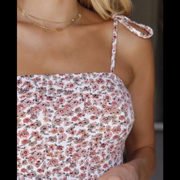 Knot Shoulder Floral Bodycon Dress - Picture 5 of 5